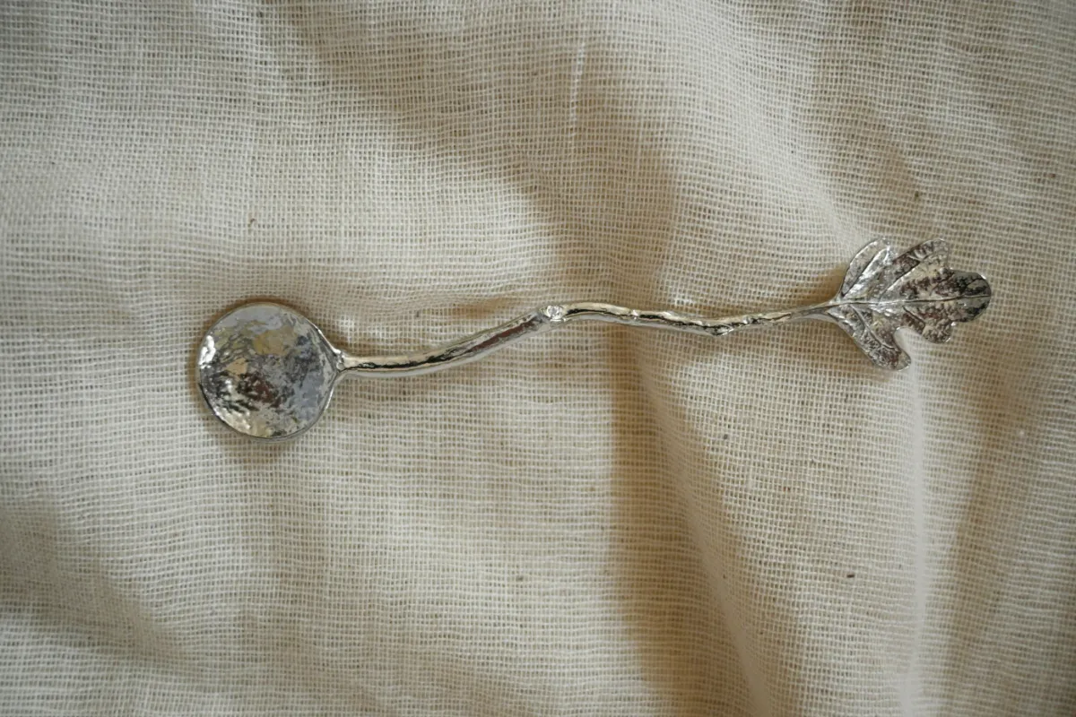 English Pewter Oak Leaf Salt/Spice Spoon
