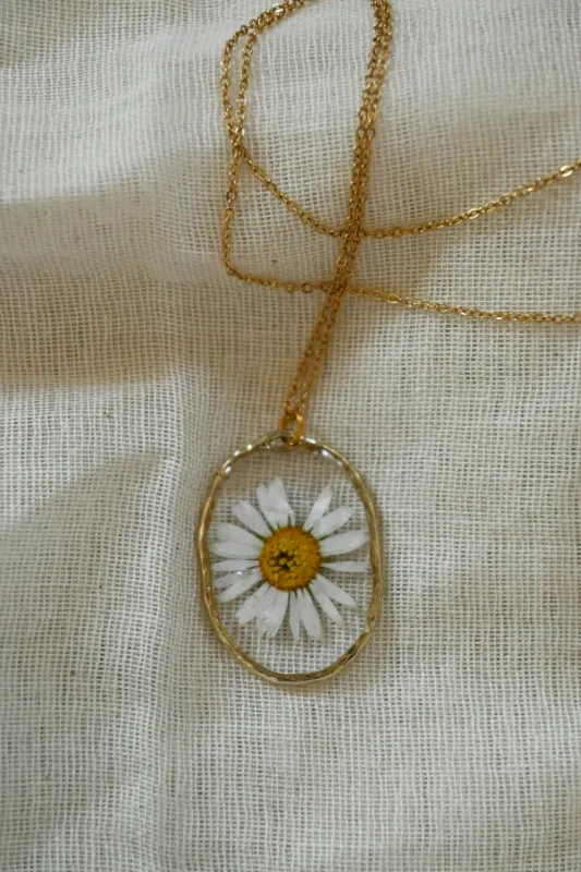Product: Handmade Daisy in Resin Real Flower Pendant and Necklace