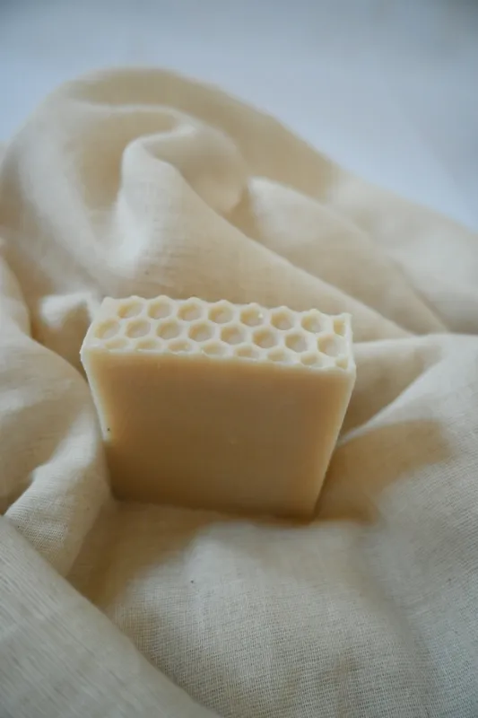 Product: Honeycomb Beeswax Soap Bar 100g