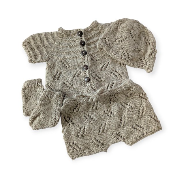 Pure 100% Baby Alpaca Home From Hospital Set with Jumper, Dungarees, Hat and Bootees in Sand 0-3m