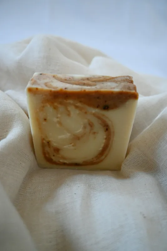 Product: Sandalwood & Patchouli Beeswax Soap 100g